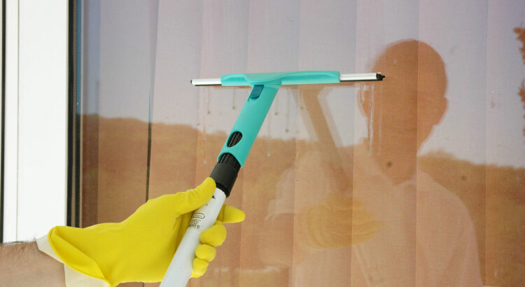 Selecting the Right Tools for Window Washing